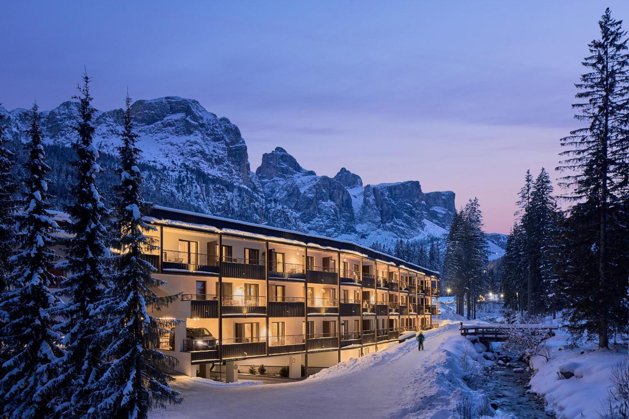 Movi Family Apart-Hotel ****S Corvara Buitenkant foto